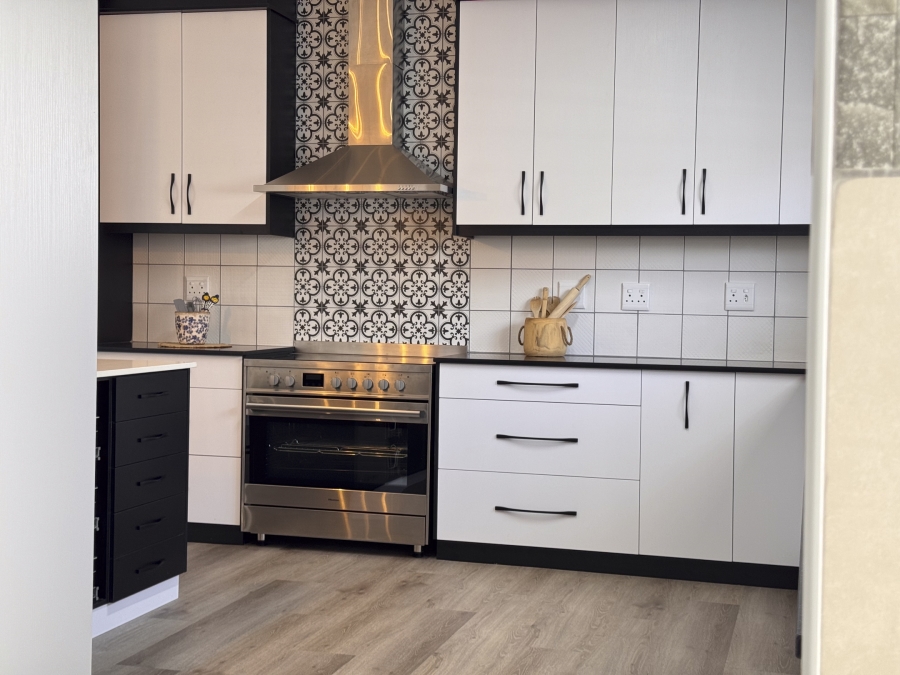 3 Bedroom Property for Sale in Country Club Western Cape